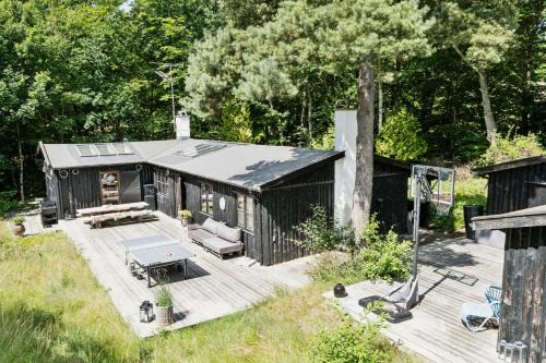 Tisvildeleje House | Architect Designed With Two Wings By Tisvilde Hegn