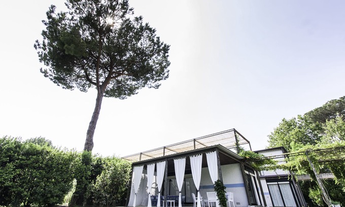 Forte dei Marmi Villa | Architectural/Minimal Villa in Forte dei Marmi, Roma Imperiale