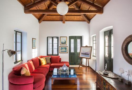 Perlegianika House | Archontikon House