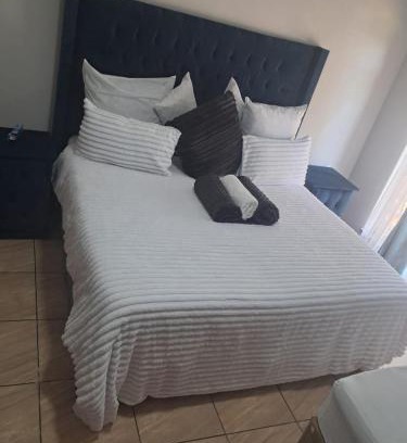 Emfuleni House | Arcon Guest House
