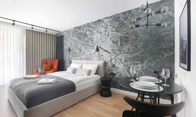 City Centre Apartment | Arianska 8A | Modern Studio | Balcony | SmartTV