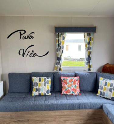 Clacton-on-Sea House | Arizona - Pura Vida Holidays Caravan