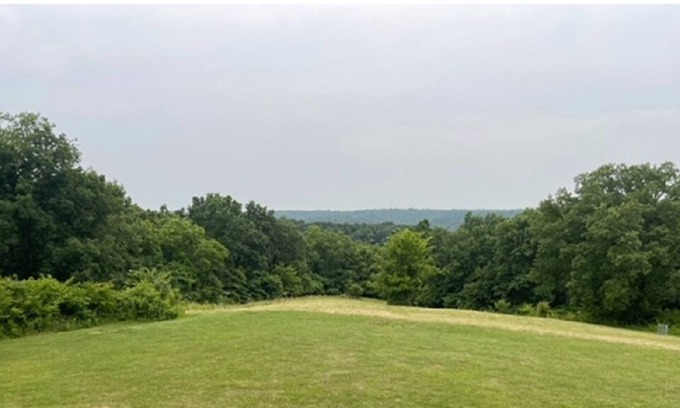 Perry Park House | Ark Encounter, Bourbon Trail, river fun, Golfing, Motorcycle