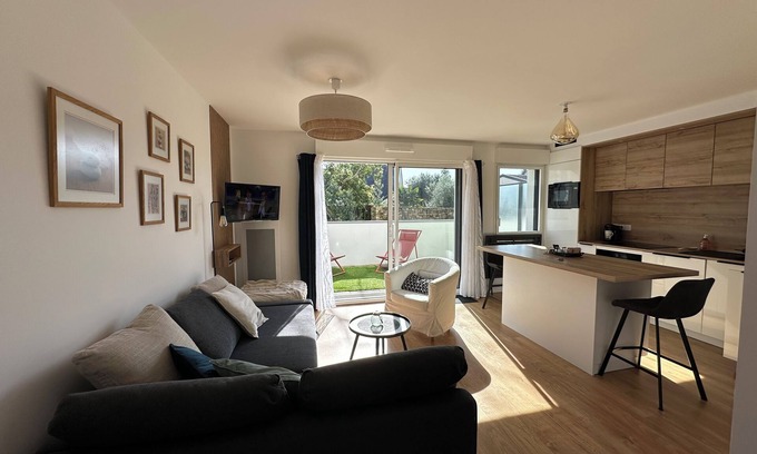 Arradon Apartment | Arradon Golfe du Morbihan apartment 2 Rooms Terrace.