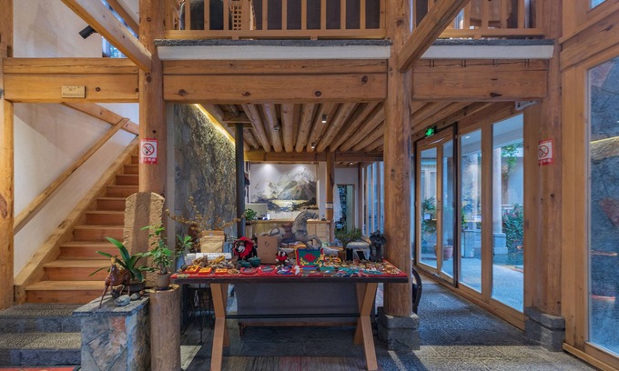 Shuhe Old Town Hotel | Arro Khampa by Zinc Journey Lijiang