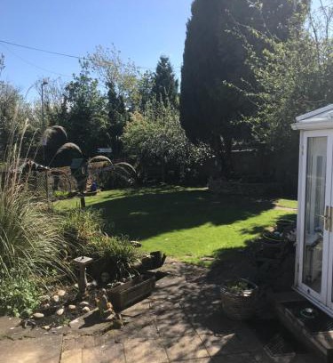 Hamilton Bed & Breakfast | Arron House