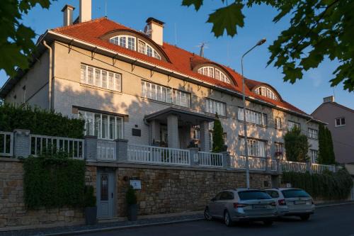 Kladno Hotel | Art Deco Hotel Hoffmann