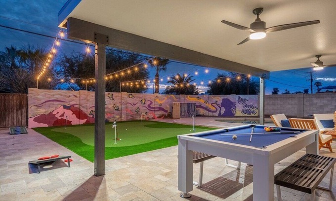 Cox Heights House | Art Lovers' Retreat |Pool-Golf-Minutes to Old Town