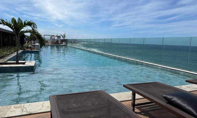 Armacao Apartment | Art Studio - Armação Beach - Oceanfront Studio with Gourmet Balcony - 45m² Unit 108