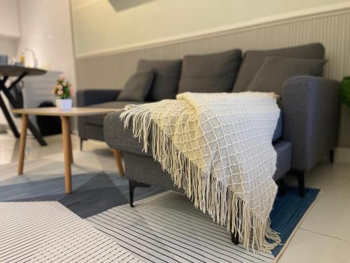 Kuala Lumpur Apartment | Arte Mont Kiara by DeUrban