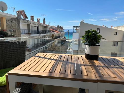 Ofrinion Apartment | Artemis Maisonette B4