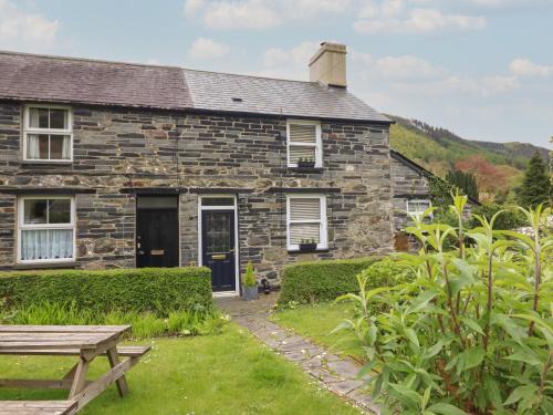 Tywyn House | Arthurs Cottage