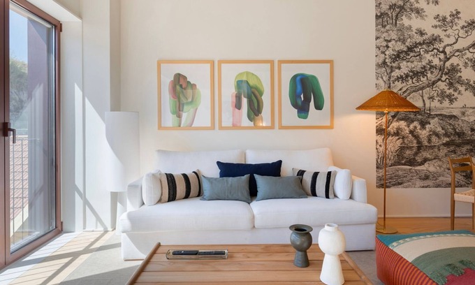 Marvila Apartment | Artsy 3BDR Duplex by LovelyStay