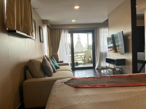 Phra Borom Maha Ratchawang Hotel | Arun Residence