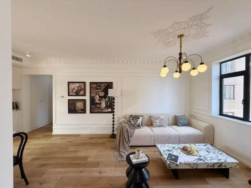 Dapuqiao Apartment | Aryas Apartment near Tianzifang area