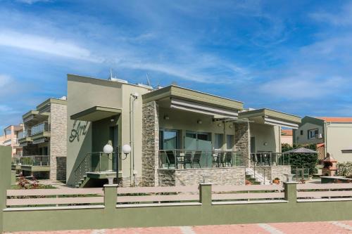 Nea Iraklitsa Apartment | Arz Apartments