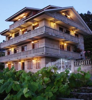 Poio House | As Adegas
