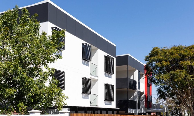 Ascot House | Ascot Budget Residences - Close to Brisbane Airport & Racecourses