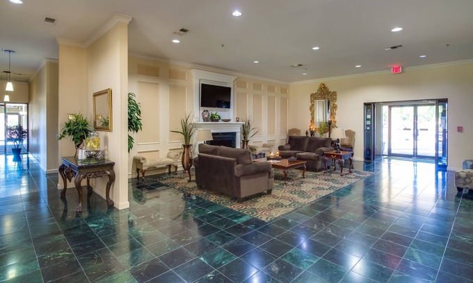 Lubbock Hotel | Ashmore Inn and Suites