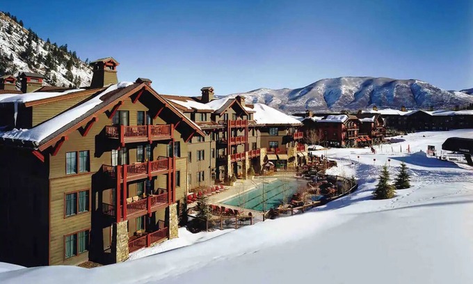 Aspen Condo | Aspen CO Ski in/Ski out Ritz Carlton Condo 2 BD/BR