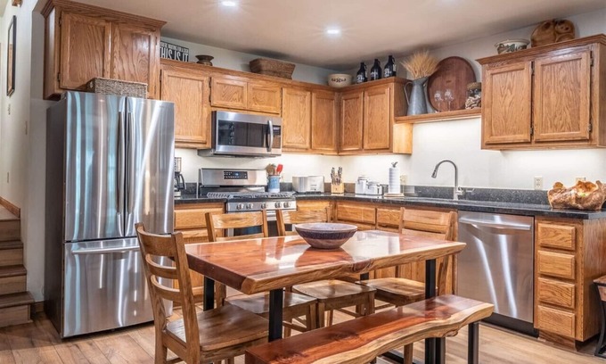 June Lake Condo | Aspen Meadows 10 -Beautifully Furnished