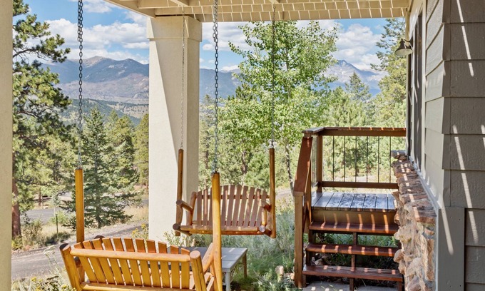 Windcliff Estates House | Aspen Spirit Vacation Home At Windcliff 3 Bedroom Home by RedAwning
