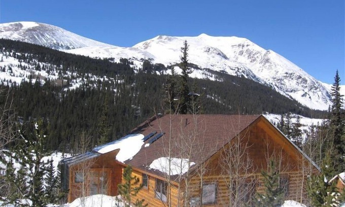 Alma House | Aspen View - Beautiful Log Home with National forest and your own babbling brook