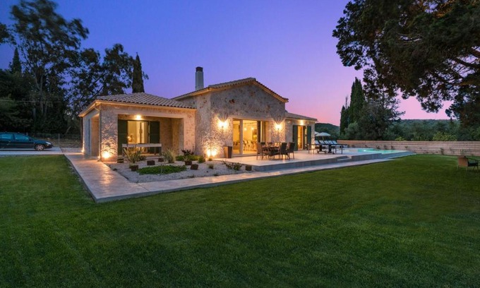 Argassi Villa | Astarte Villas - Anantara Villa with Pool