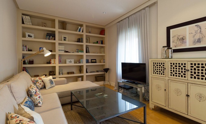 Los Remedios Apartment | Asunción. 3 bedrooms, free parking