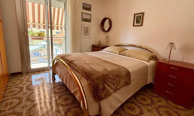 Ventimiglia Apartment | At 200 meters from the beach, comfortable and cozy family accommodation.