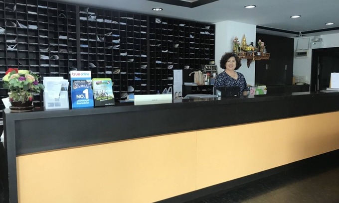 Lak Hok Hotel | At Home Place