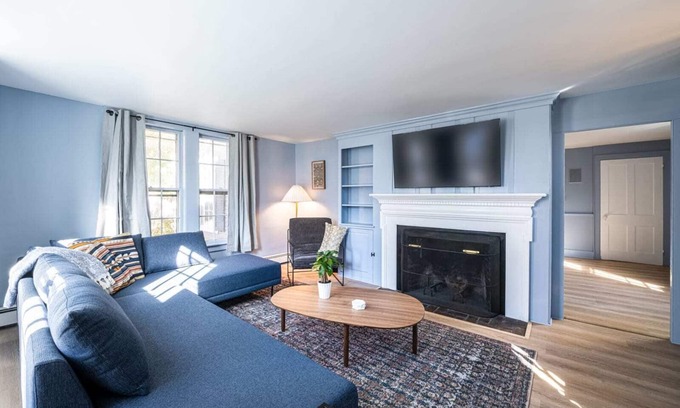 Peterborough Condo | At Riverhouse you will find a home away from home!