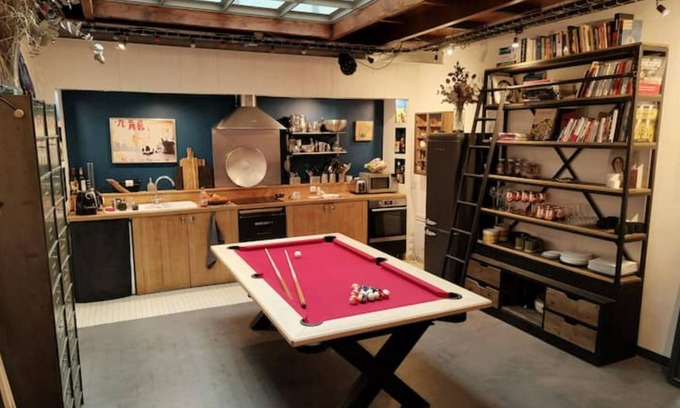 14th Arrondissement House | Atelier D'artiste - Loft Avec Cour Boisée