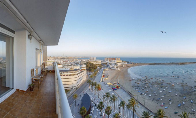 Old Town Apartment | ATLANTICO Family Home by Cadiz4Rentals