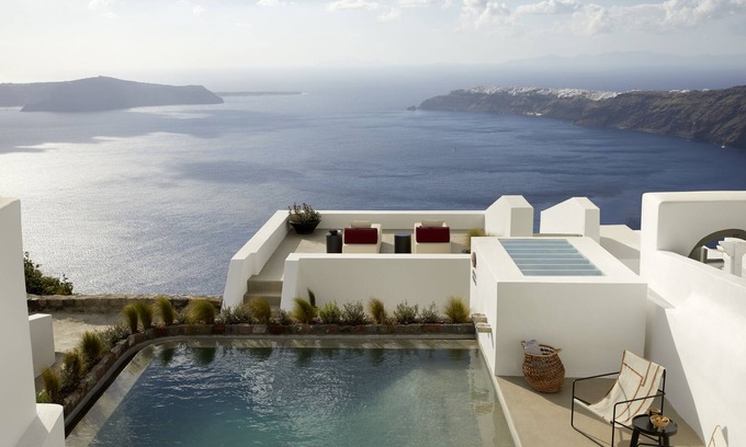 Imerovigli Hotel | Atoles Retreat