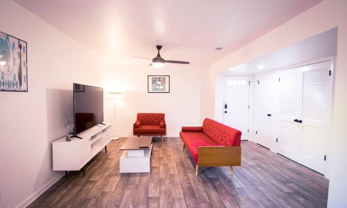 St. Johns House | Atomic Age