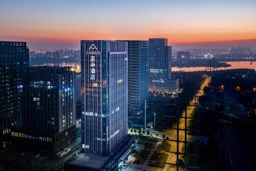 Dongxihu Qu Hotel | Atour Hotel Wuhan Jinyin Lake