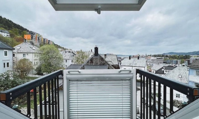 Arstad Apartment | Attic apartment centrally located - self check in