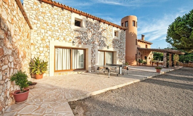 Felanitx Villa | Attractive and Spacious Country-Finca with Large Private Pool !