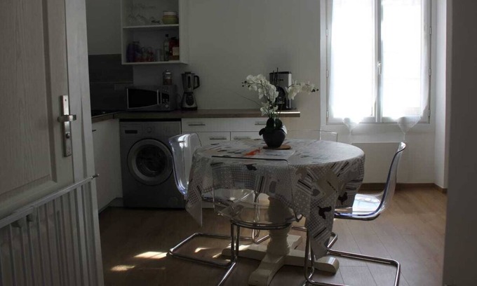 Saint-Chamas Apartment | Au Cœur de Saint-chamas, Appartement Dans un Village Typiquement Provençal