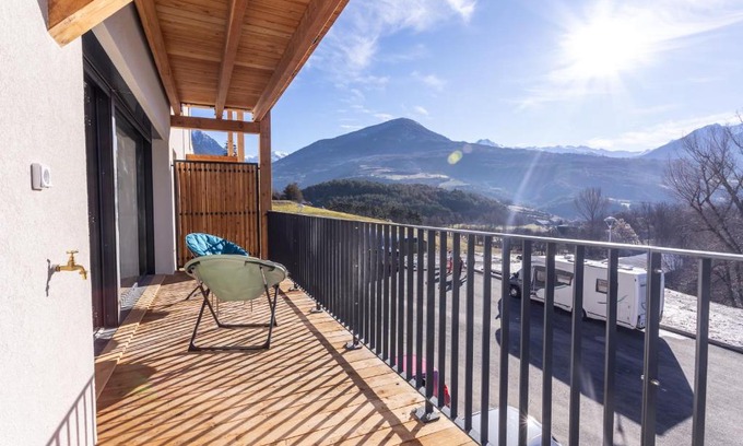 Embrun Apartment | Au Calme des Sommets - Vue montagne