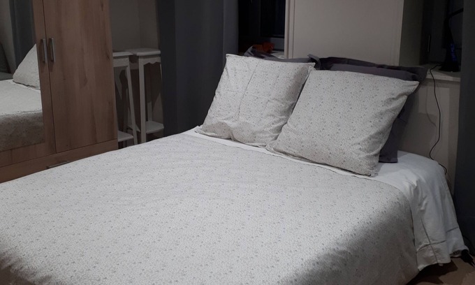 Morteau Apartment | Au Sein D'une Demeure bi Centenaire ,studio de 24 m² Pour Deux Personnes