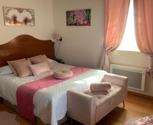 Beaumont-Pied-de-Boeuf Hotel | Auberge Du Cheval Blanc