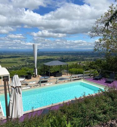 Chenas Hotel | Auberge Les Hauts De Chenas