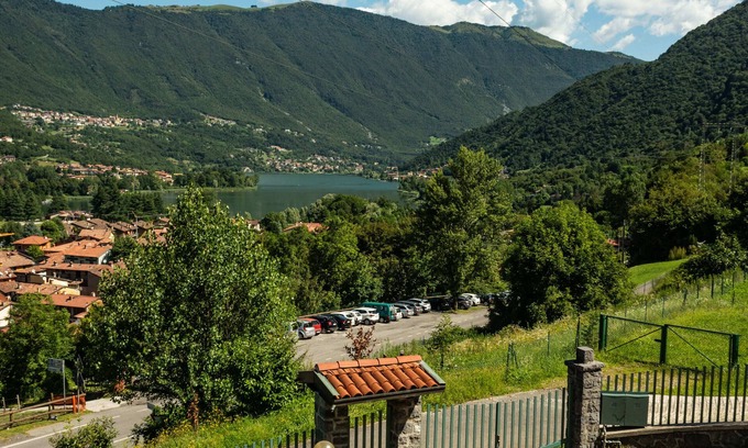 Monasterolo del Castello Apartment | Aunt Maria's - Spirola Apartment. For a vacation surrounded by greenery