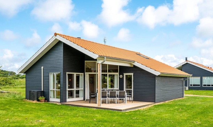Nørre Fjand House | "Aurelie" - from the sea by Interhome