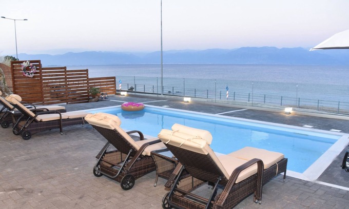 Messini Villa | Aurora Luxury Retreat - Beachfront & Private Pool