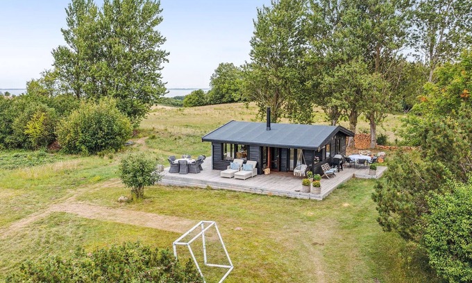 Ordrup House | "Aurore" - 1.3km from the sea by Interhome