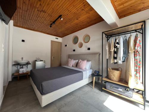 Skiathos Town House | Aus