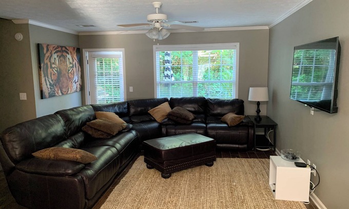 Auburn Condo | AUsome condo - 2BR/2.5BA - Just listed!